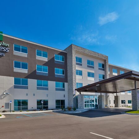 Holiday Inn Express & Suites - Cedar Springs - Grand Rapids N, An Ihg Hotel Экстерьер фото