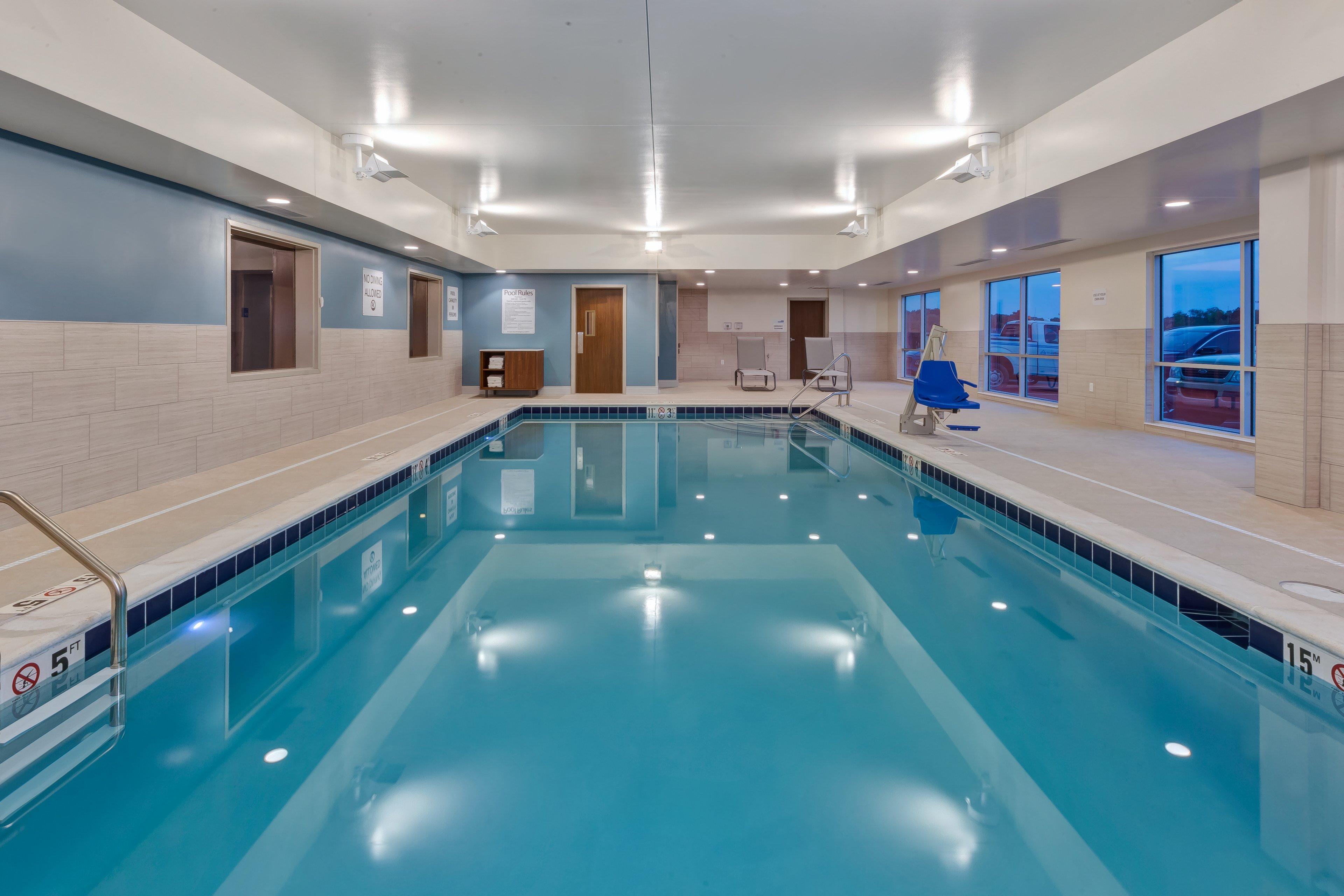 Holiday Inn Express & Suites - Cedar Springs - Grand Rapids N By Ihg Экстерьер фото